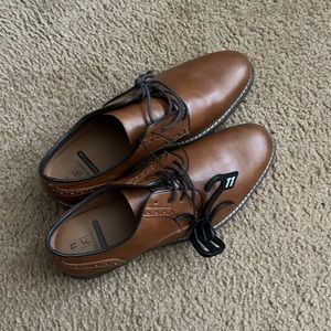 I’m selling George designer dress shoes that are black brown and tan brand-new